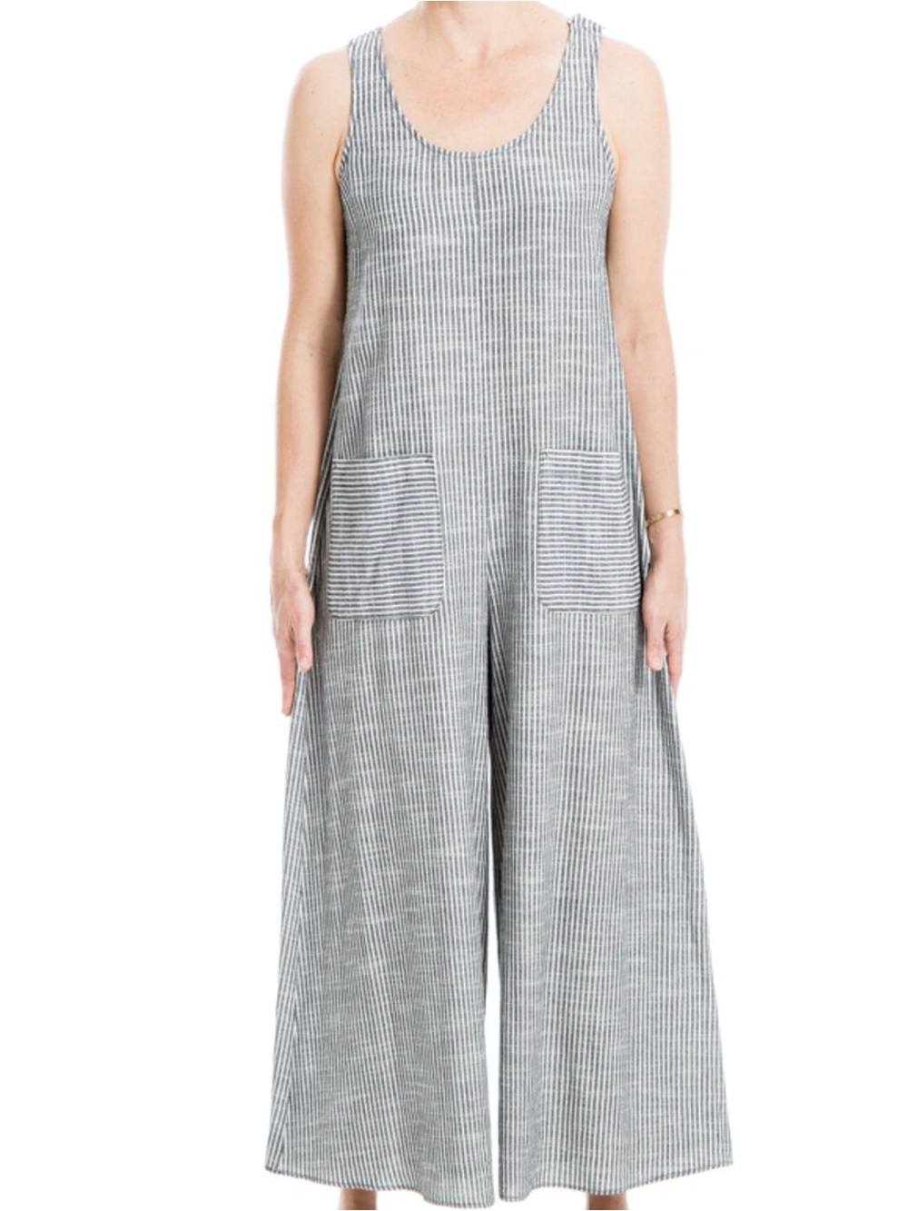 Max Studio Black and White Striped Maxi Skirt with Front Pockets
